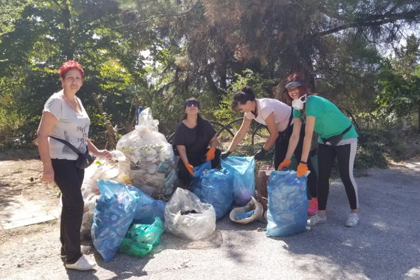 Μήνυμα για τη διάσωση του Ξενία- Εθελοντές το καθάρισαν από τα σκουπίδια Μήνυμα για τη διάσωση του Ξενία- Εθελοντές το καθάρισαν από τα σκουπίδια